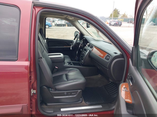 2008 Gmc Yukon Xl 1500 Slt მანქანა იყიდება აუქციონზე, vin: 1GKFK16328J110781, აუქციონის ნომერი: 38361011