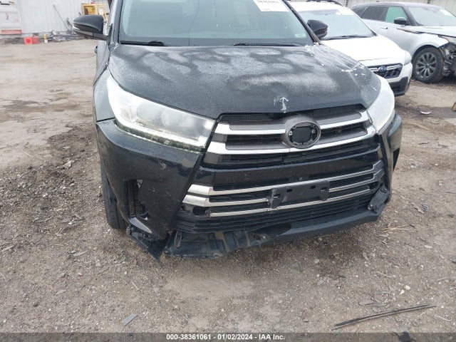 Toyota Highlander Limited Platinum 2018 5TDDZRFH0JS861735 Image 6