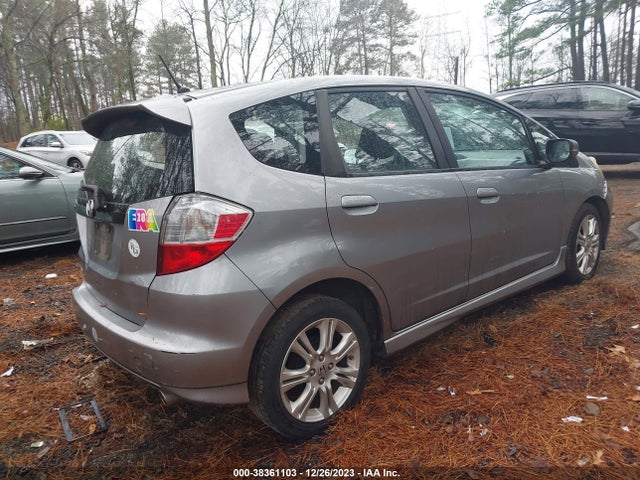 2010 HONDA FIT SPORT VIN: JHMGE8H40AC035755