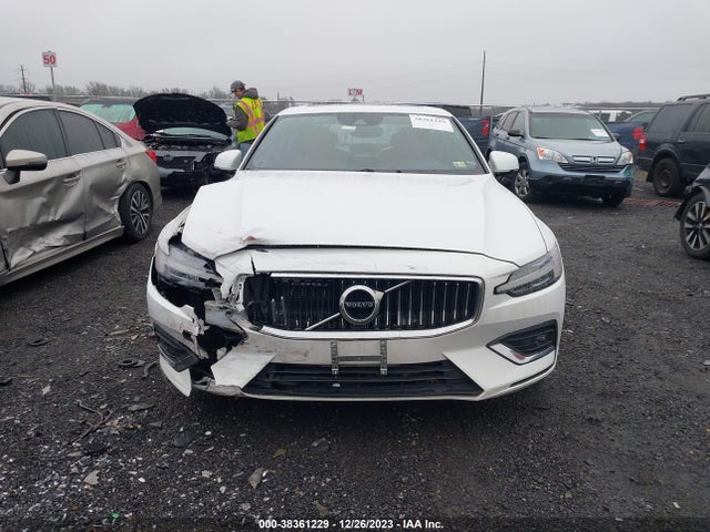 7JR102FL6LG072903 Volvo S60 T5 Inscription