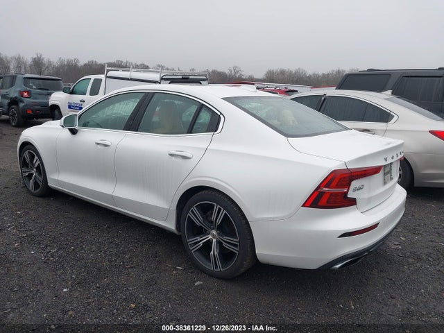 7JR102FL6LG072903 Volvo S60 T5 Inscription