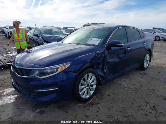 KIA Optima Lx 2018 5XXGT4L39JG273196 Image 2