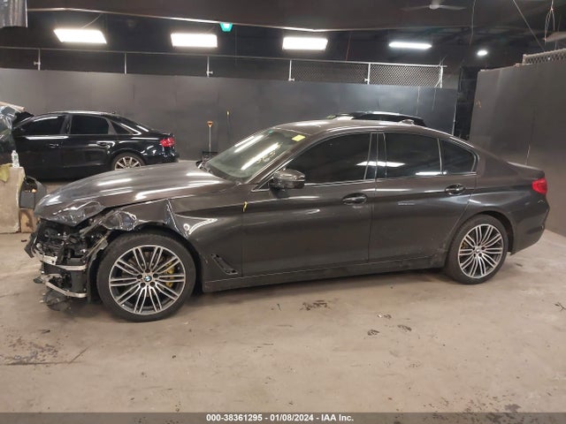 BMW 540i Xdrive 2017 WBAJE7C3XHG889796 Image 14