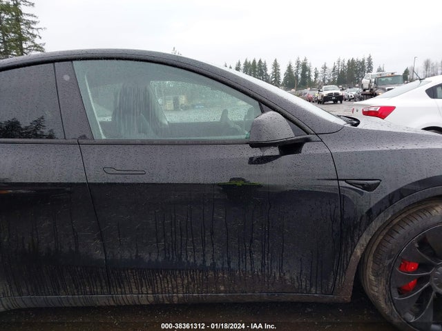7SAYGDEF5NF460673 Tesla Model Y Performance Dual Motor All-wheel Drive