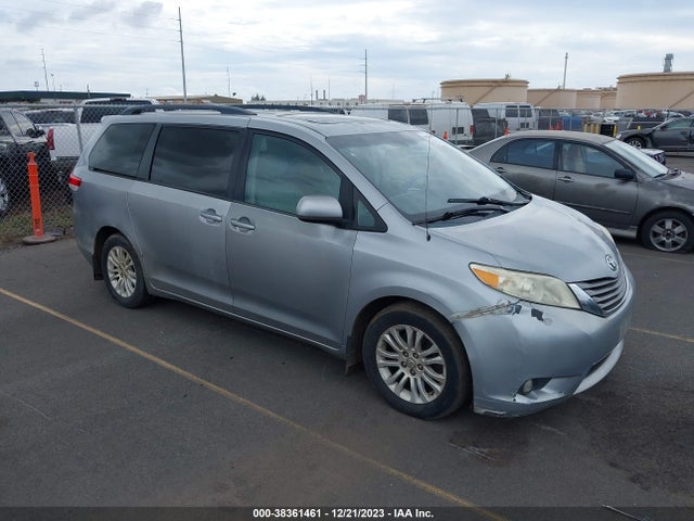 2012 TOYOTA SIENNA LIMITED V6 7 PASSENGER/XLE V6 7 PASSENGER AUTO ACCESS SEAT/XLE V6 8 PASSENGER VIN: 5TDYK3DC0CS232344