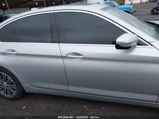 BMW 530I 2019 WBAJA5C59KWW05931 Image 13