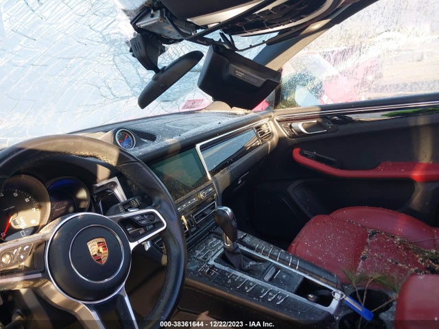 2020 PORSCHE MACAN VIN: WP1AA2A59LLB06293