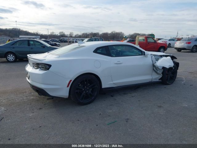 1G1FD1RX8N0102408 Chevrolet Camaro Rwd  2lt