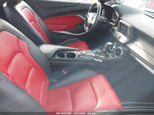 1G1FD1RX8N0102408 Chevrolet Camaro Rwd  2lt