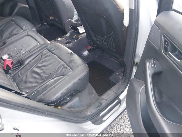 2011 AUDI Q5 2.0T PREMIUM VIN: WA1LFAFP6BA005524