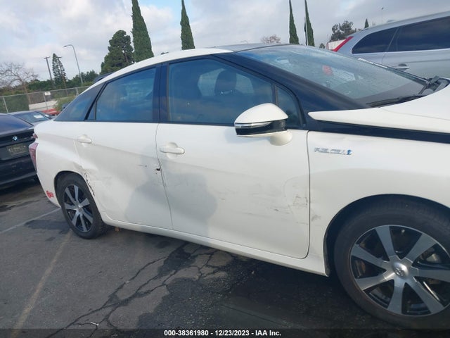 Toyota Mirai 2017 JTDBVRBD1HA001727 Image 13