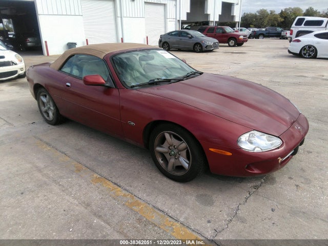 1999 JAGUAR XK8 SAJGX2044XC035529 Photo 0