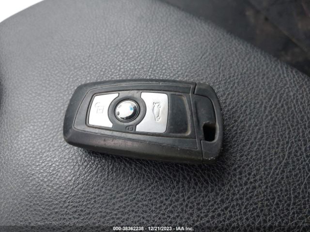 WBA3C3G50FNS74086 BMW 320i Xdrive