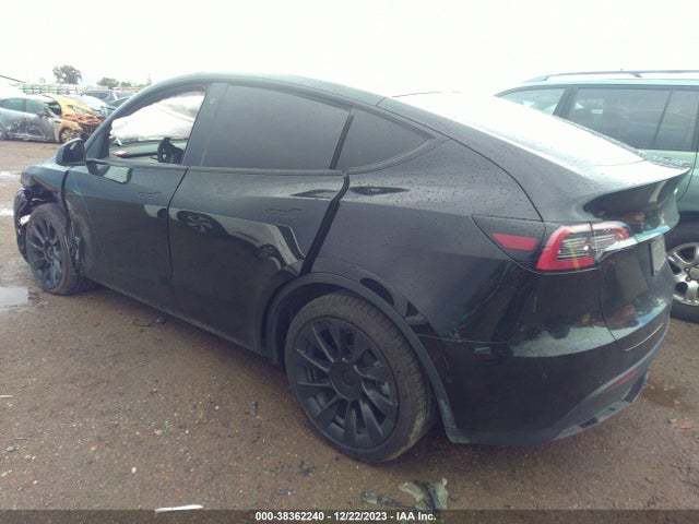Auction sale of the 2022 Tesla Model Y Long Range Dual Motor All-wheel Drive, vin: 7SAYGDEE3NA004191, lot number: 38362240