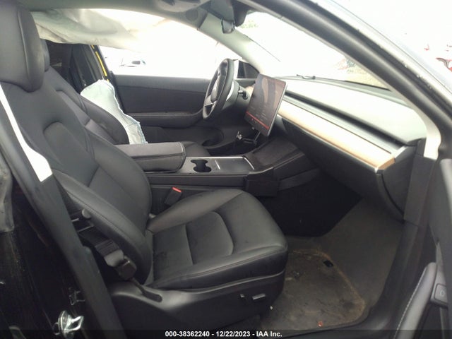 Auction sale of the 2022 Tesla Model Y Long Range Dual Motor All-wheel Drive, vin: 7SAYGDEE3NA004191, lot number: 38362240