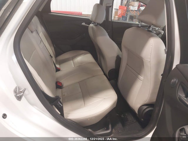 2016 FORD FOCUS TITANIUM VIN: 1FADP3N29GL275146