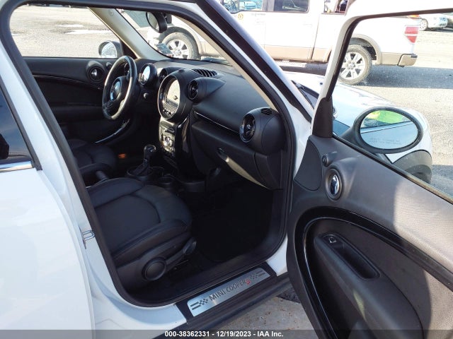 2015 MINI COUNTRYMAN WMWZC3C55FWT06203 Photo 4