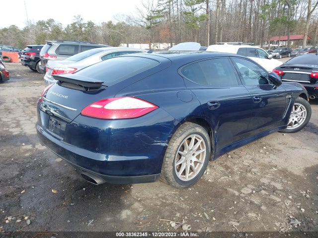 2011 PORSCHE PANAMERA WP0AA2A7XBL011808 Photo 3