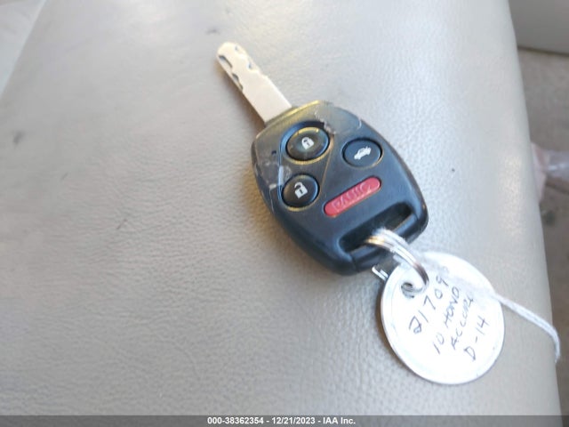2010 HONDA ACCORD 2.4 EX-L VIN: 1HGCP2F83AA009256