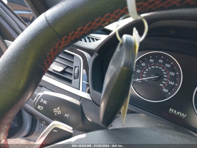 BMW 328i Xdrive 2016 WBA8E3C5XGK503091 Image 11