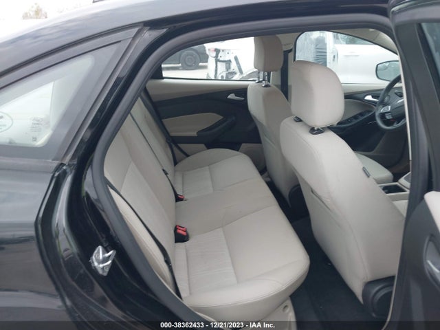 2016 FORD FOCUS SE VIN: 1FADP3F25GL369040