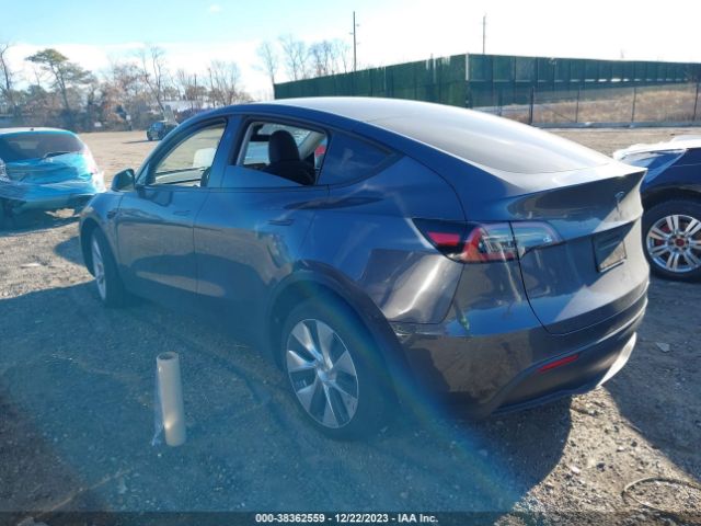 2023 TESLA MODEL Y 7SAYGDEE6PF874233 Photo 2