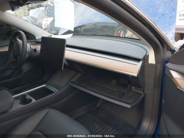 2023 TESLA MODEL 3 5YJ3E1EC5PF670503 Photo 4