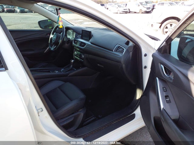 Mazda py 2017 JM1GL1V54H1155916 Image 22