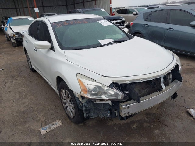 Nissan Altima 2.5 S 2014 1N4AL3AP4EN214871 Image 1