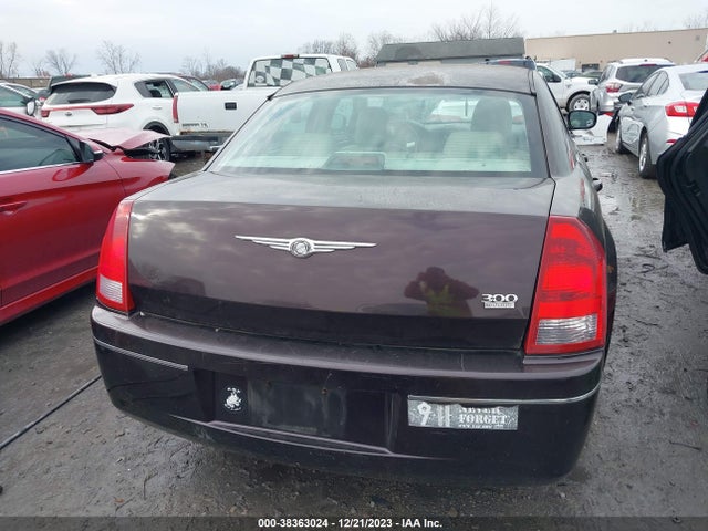 38363024 :رقم المزاد ، 2C3JA53G15H106262 vin ، 2005 Chrysler 300 Touring مزاد بيع