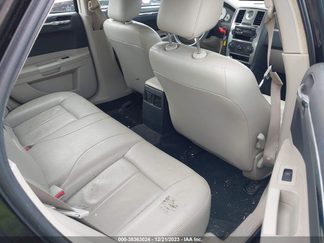 38363024 :رقم المزاد ، 2C3JA53G15H106262 vin ، 2005 Chrysler 300 Touring مزاد بيع