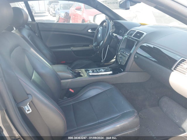 2011 JAGUAR XK SAJWA4FC8BMB42113 Photo 4