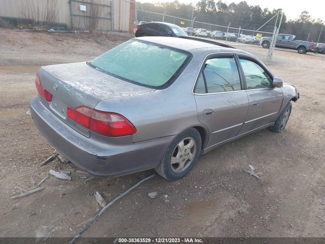2000 HONDA ACCORD 2.3 EX VIN: 1HGCG6681YA027630