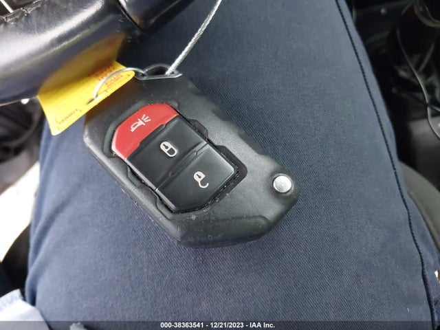 1C4HJXDN1KW596301 Jeep Wrangler Unlimited Sport S 4x4