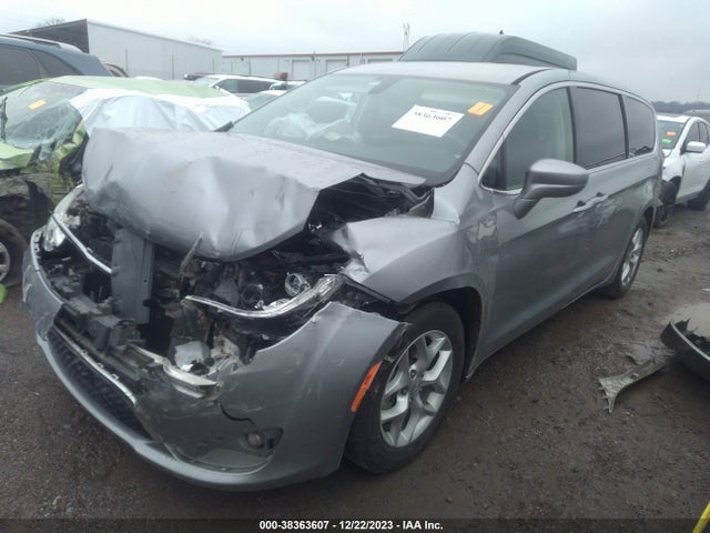 2C4RC1FG0JR293317 Chrysler Pacifica Touring Plus