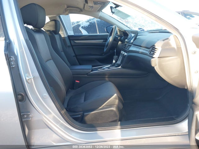 Продаж на аукціоні авто 2018 Honda Accord Lx, vin: 1HGCV1F1XJA156760, номер лоту: 38363853