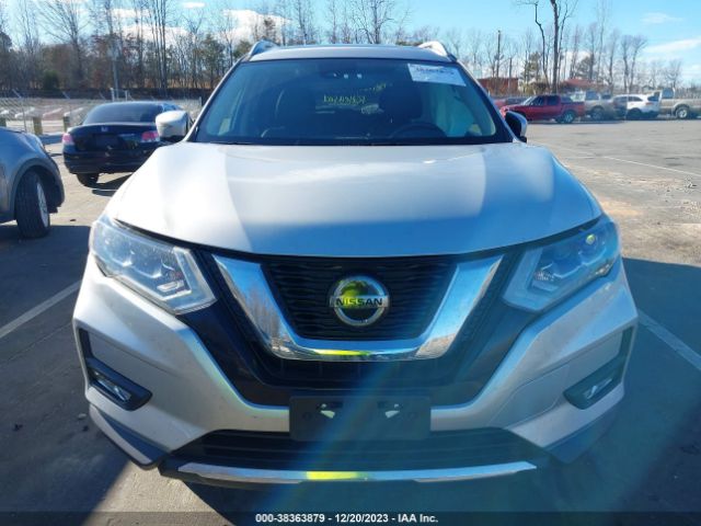 JN8AT2MV8JW330548 Nissan Rogue Sl