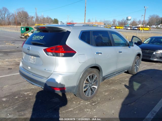 JN8AT2MV8JW330548 Nissan Rogue Sl