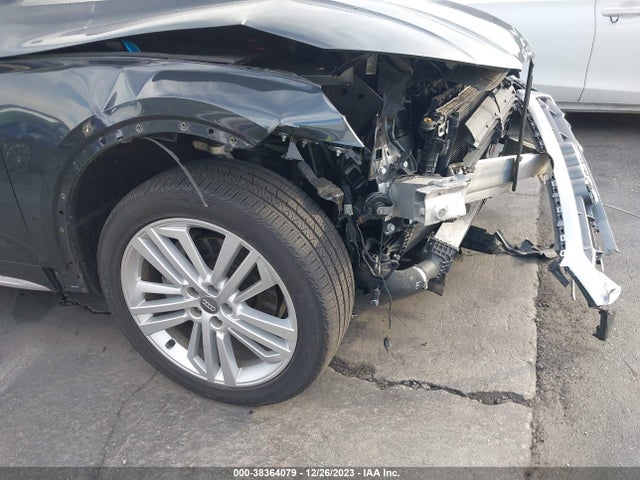 WA1BNAFY5J2231134 Audi Q5 2.0t Premium