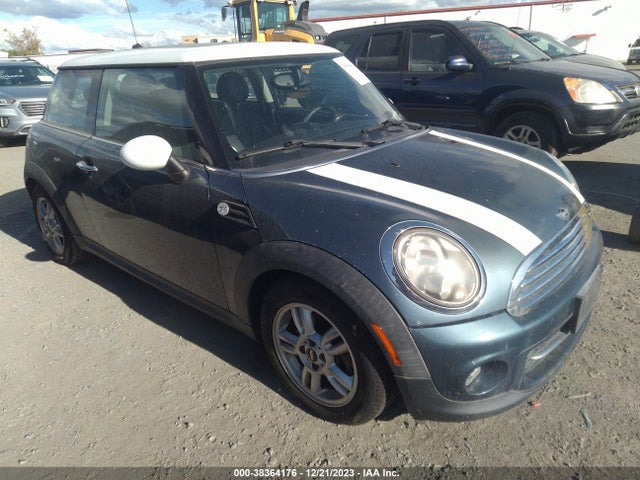 2011 MINI COOPER WMWSU3C55BT091335 Photo 0