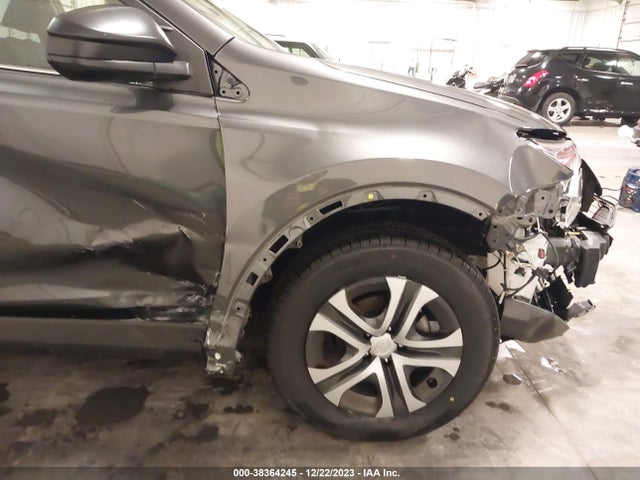 Toyota RAV4 LE 2017 JTMBFREV3HJ134796 Image 6