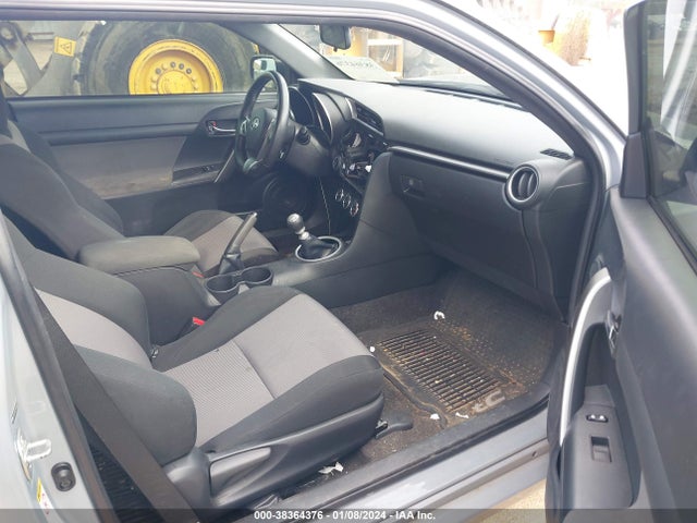 JTKJF5C7XGJ023355 Scion TC