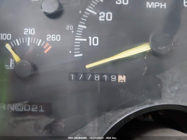 1994 CHEVROLET GMT-400 C1500 VIN: 2GCEC19Z8R1137743