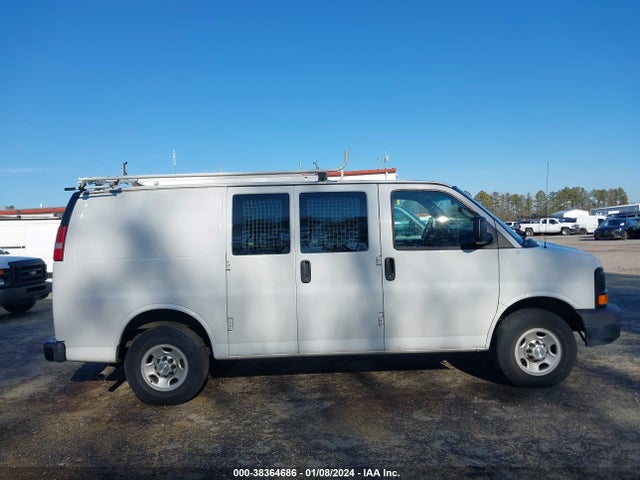 Chevrolet Express 2500 Work Van 2016 1GCWGAFF5G1162458 Image 13