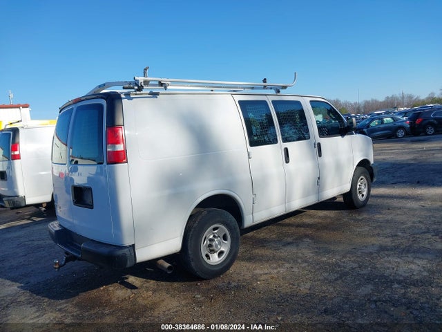 Chevrolet Express 2500 Work Van 2016 1GCWGAFF5G1162458 Image 4