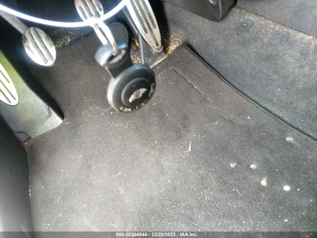 2010 MINI COOPER S WMWMF7C50ATX42380 Photo 10