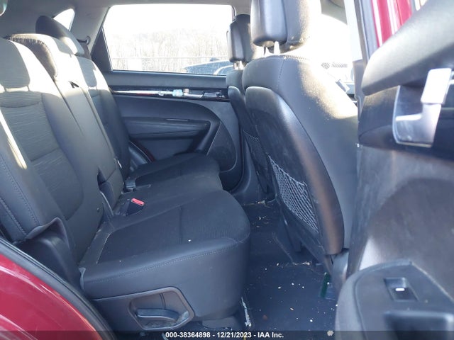 2014 KIA SORENTO LX VIN: 5XYKTCA6XEG535388