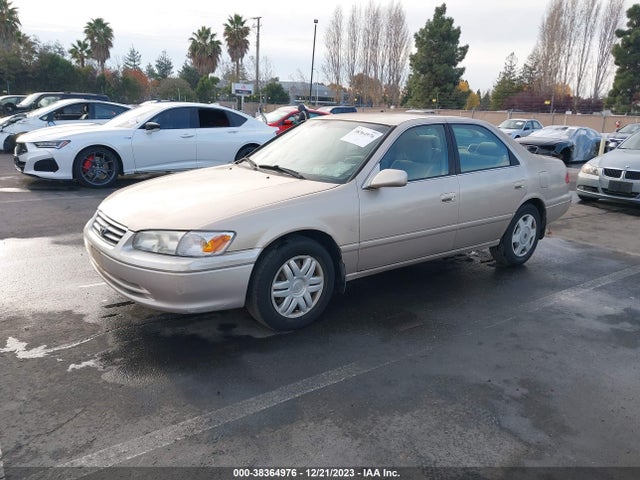2001 TOYOTA CAMRY LE VIN: JT2BG22K710576015