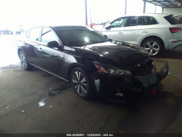 1N4BL4DV6MN340541 auction archive image