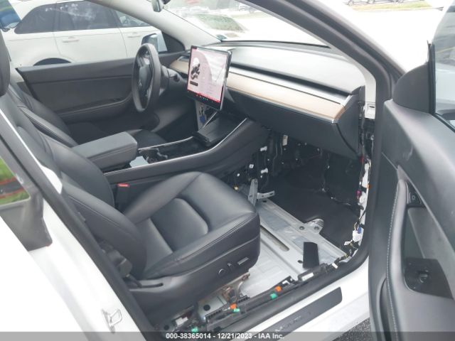 2021 TESLA MODEL Y 5YJYGDEE1MF082502 Photo 4